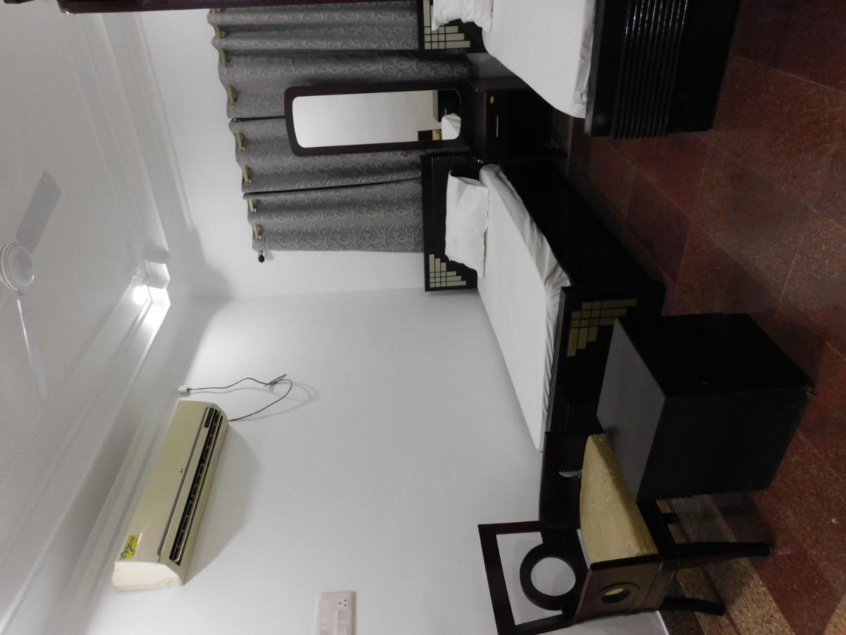 Hotel Thai International Bodh Gaya Buitenkant foto